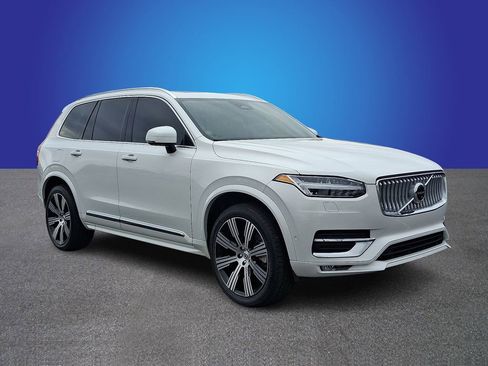 Used 2023 Volvo XC90 B6 Ultimate w/ Protection Package Premier image 3