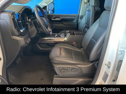 Used 2025 Chevrolet Silverado 2500 LTZ w/ LTZ Convenience Package AWD/4WD image 8