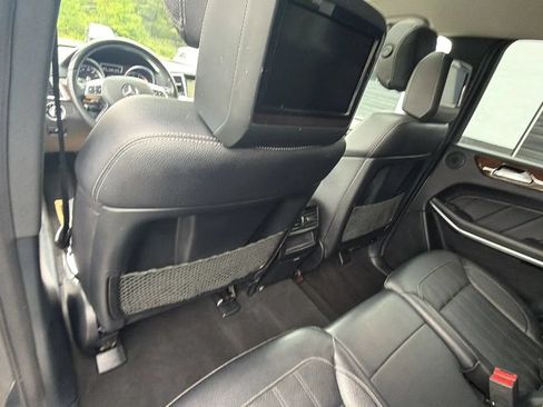 Used 2013 Mercedes-Benz GL 450 4MATIC image 37
