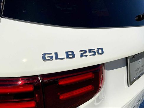 New 2026 Mercedes-Benz GLB 250 4MATIC image 19
