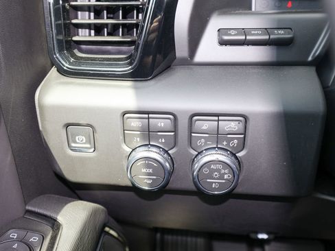 New 2026 GMC Sierra 1500 AT4X AWD/4WD image 23