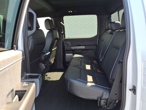 Used 2025 Ford F150 Lariat w/ Equipment Group 501A Mid AWD/4WD image 13