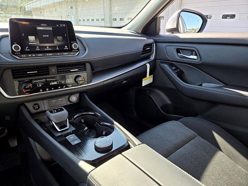 New 2026 Nissan Rogue SV image 15