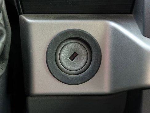 Used 2021 Ford F150 XLT image 19