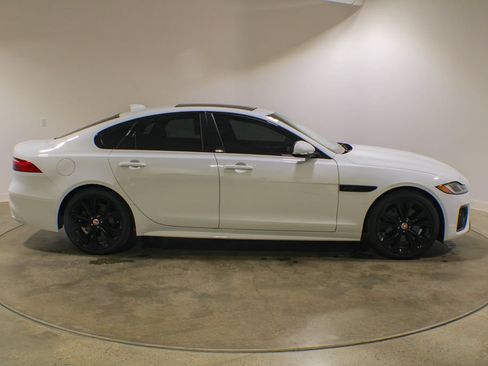 Used 2022 Jaguar XF R-Dynamic SE AWD/4WD image 7