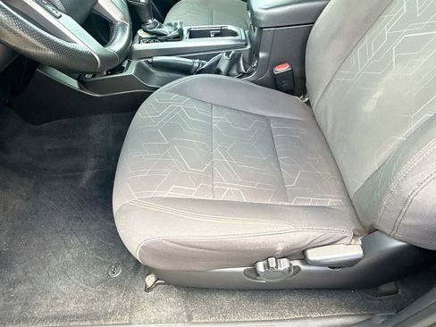 Used 2016 Toyota Tacoma TRD Sport w/ Premium & Technology Package RWD image 21
