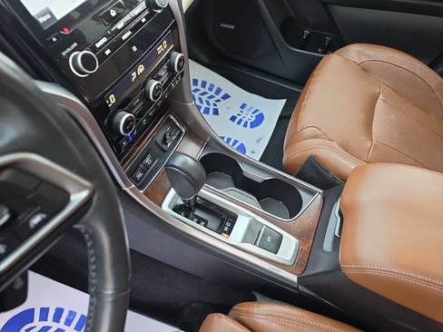 Used 2019 Subaru Ascent Touring w/ Popular Package #2 AWD/4WD image 23