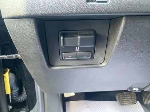 Used 2023 GMC Canyon Denali w/ Denali Black Edition image 20