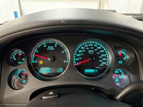 Used 2011 Chevrolet Silverado 2500 LTZ w/ LTZ Plus Package image 12