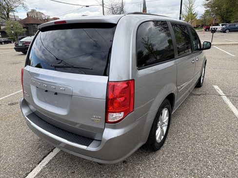 Used 2016 Dodge Grand Caravan SXT w/ Rear Park Assist Package image 82