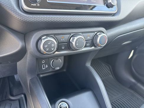 New 2025 Nissan Kicks Play S image 21