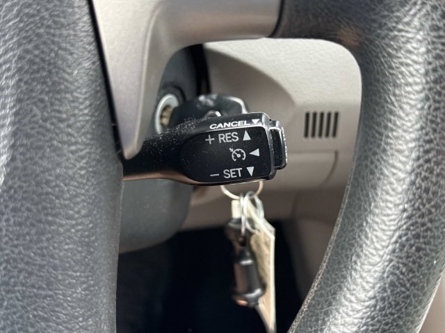 Used 2013 Toyota Corolla LE FWD image 25
