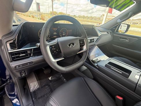 Used 2025 INFINITI QX80 Pure image 17