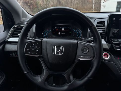 Used 2023 Honda Odyssey EX-L image 10