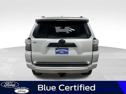 Used 2022 Toyota 4Runner TRD Off-Road image 6