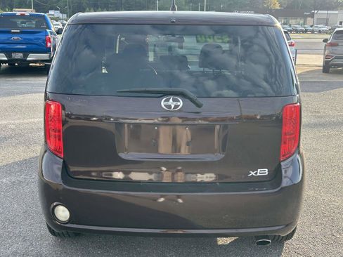 Used 2008 Scion xB image 3