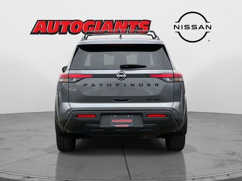 Used 2024 Nissan Pathfinder SV w/ Black Appearance Package image 4