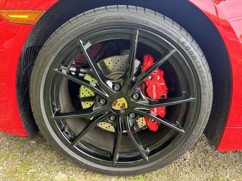Used 2019 Porsche 718 Cayman S RWD image 26