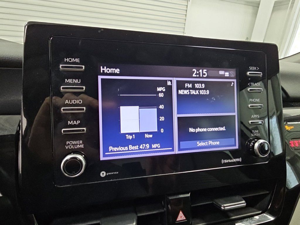 Used 2021 Toyota Camry SE FWD image 14