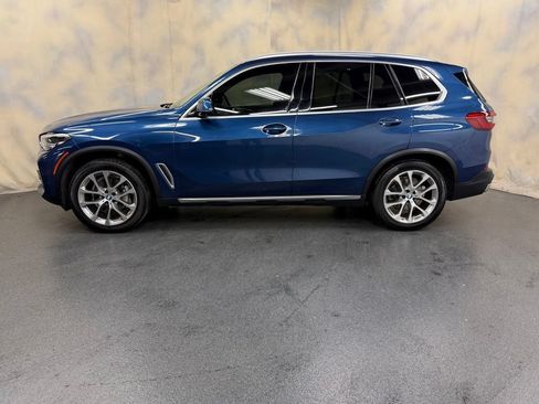 Used 2020 BMW X5 xDrive40i w/ Premium Package AWD/4WD image 3