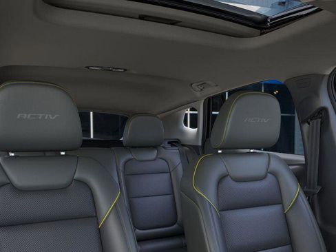 New 2026 Chevrolet Trax ACTIV w/ Sunroof Package image 24
