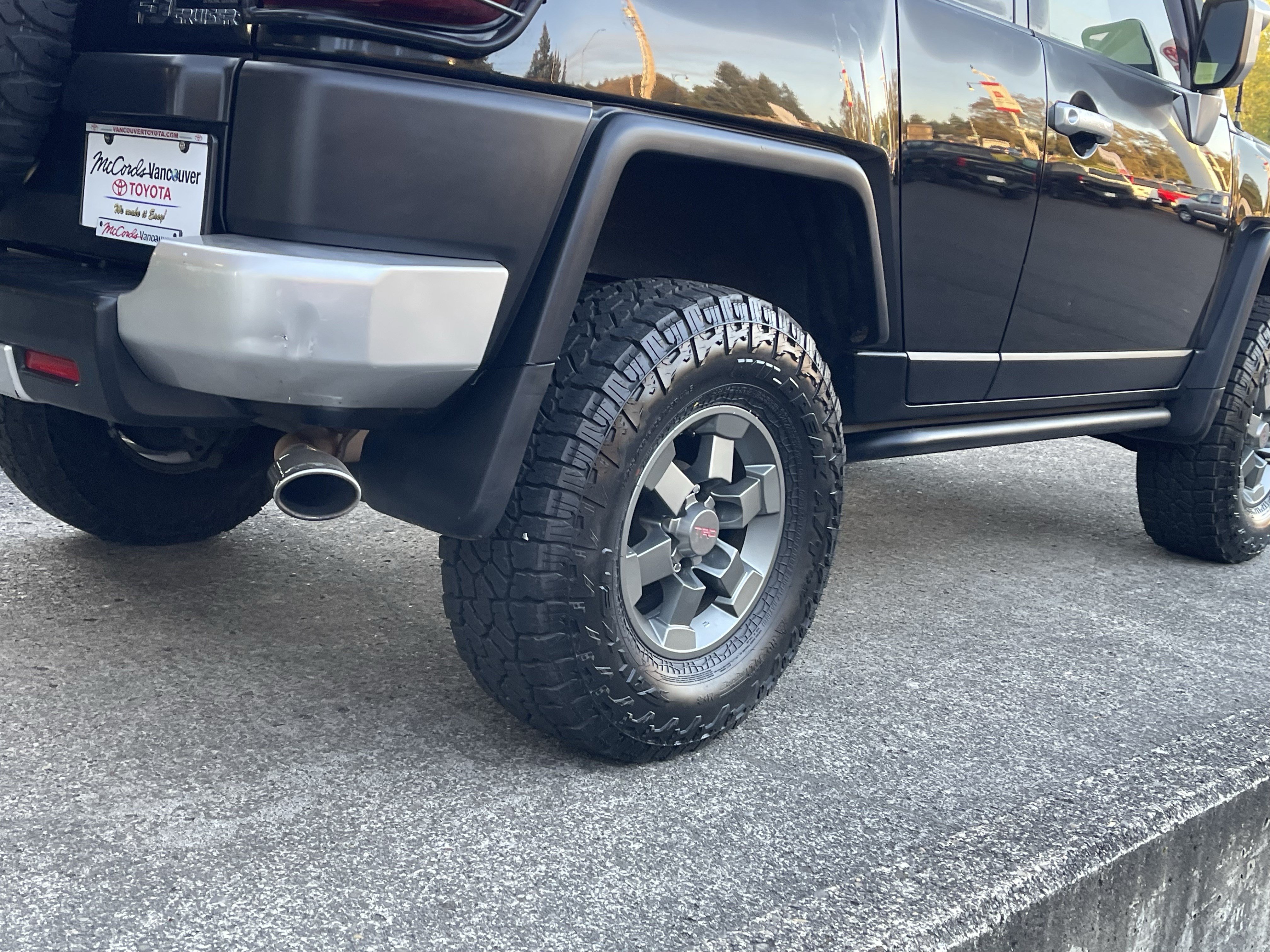 Used 2007 Toyota FJ Cruiser 4WD image 9