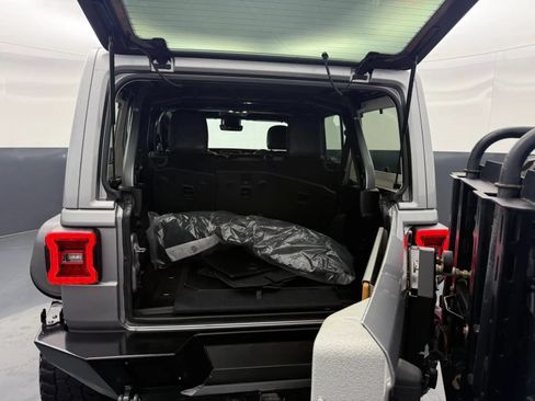 Used 2021 Jeep Wrangler Unlimited Rubicon AWD/4WD image 13