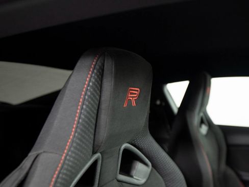 Used 2017 Ford Mustang Shelby GT350R RWD image 39