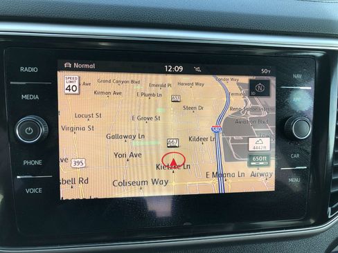 Used 2018 Volkswagen Atlas SEL Premium image 19