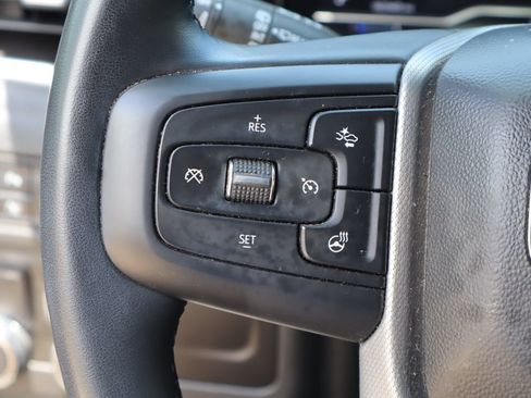 Used 2023 GMC Yukon Denali RWD image 14