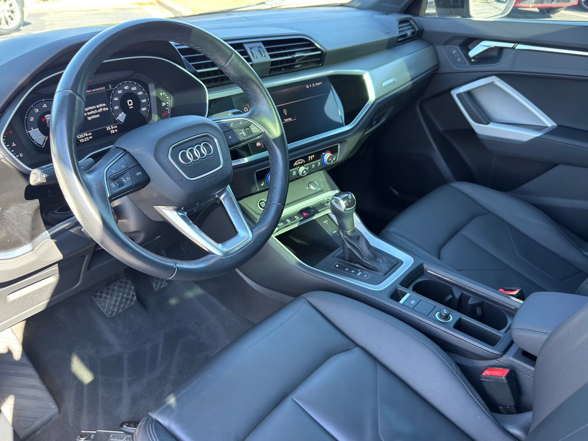 Used 2023 Audi Q3 2.0T Premium AWD/4WD image 8