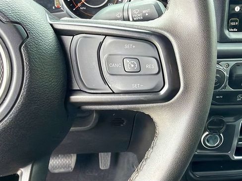 Used 2023 Jeep Wrangler Unlimited Sport AWD/4WD image 36