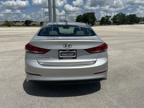 Used 2018 Hyundai Elantra SEL FWD image 13