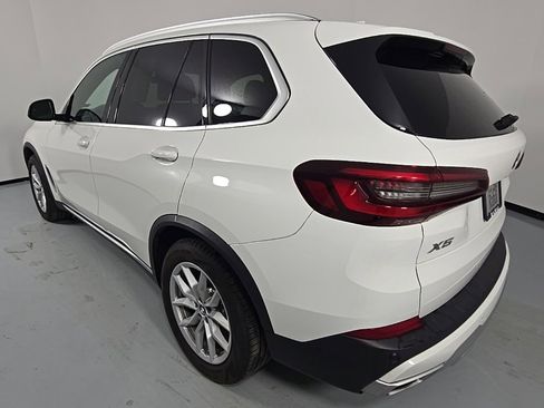 Certified 2023 BMW X5 xDrive40i w/ Premium Package image 8