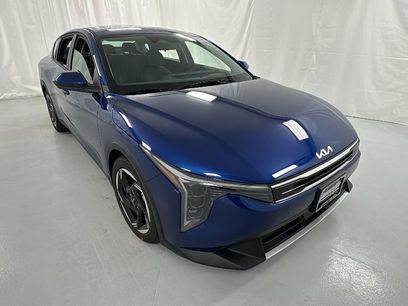 New 2025 Kia K4 EX