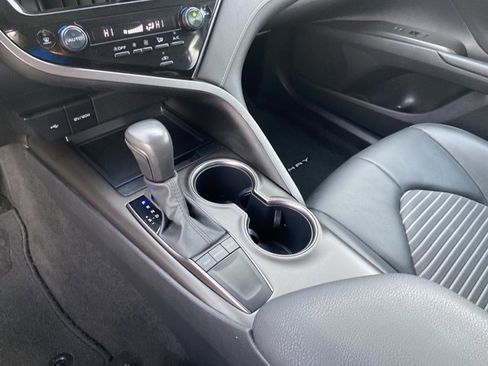Used 2024 Toyota Camry SE image 39