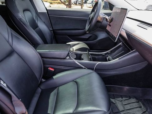 Used 2020 Tesla Model 3 Standard Range Plus RWD image 20