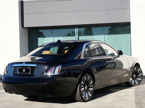 New 2026 Rolls-Royce Ghost image 2