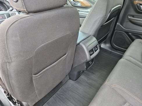 Used 2018 GMC Terrain SLE w/ Driver Convenience Package FWD image 18