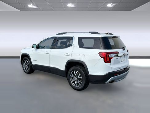 Used 2023 GMC Acadia SLT FWD image 3