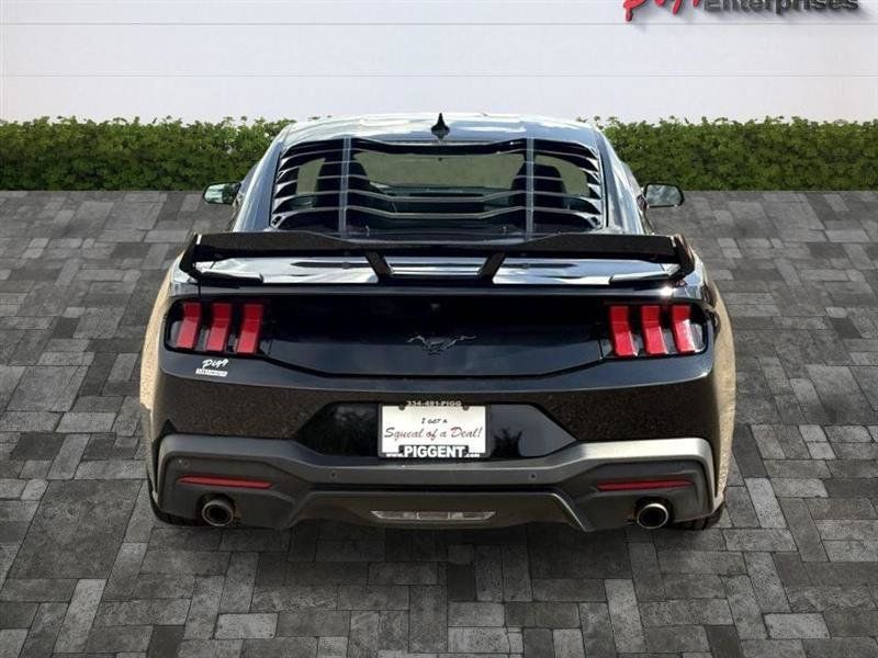 Used 2024 Ford Mustang Coupe RWD image 10