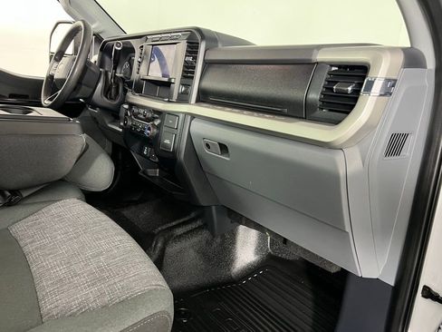 Used 2024 Ford F250 XLT image 27