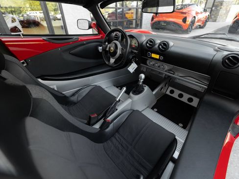 Used 2005 Lotus Elise RWD image 21