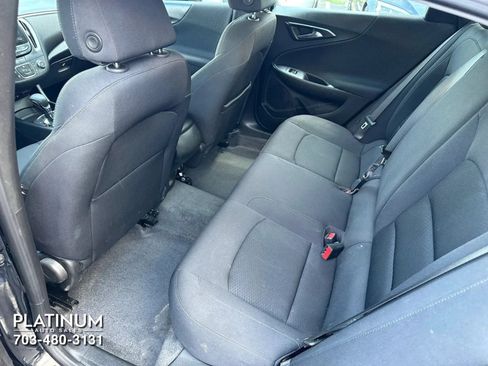 Used 2023 Chevrolet Malibu LS FWD image 17