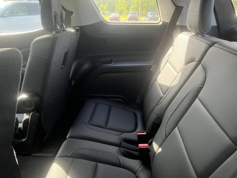 Used 2017 GMC Acadia SLT FWD image 15