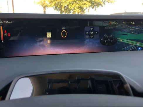 New 2026 Lincoln Nautilus Premier w/ Equipment Group 102A image 14