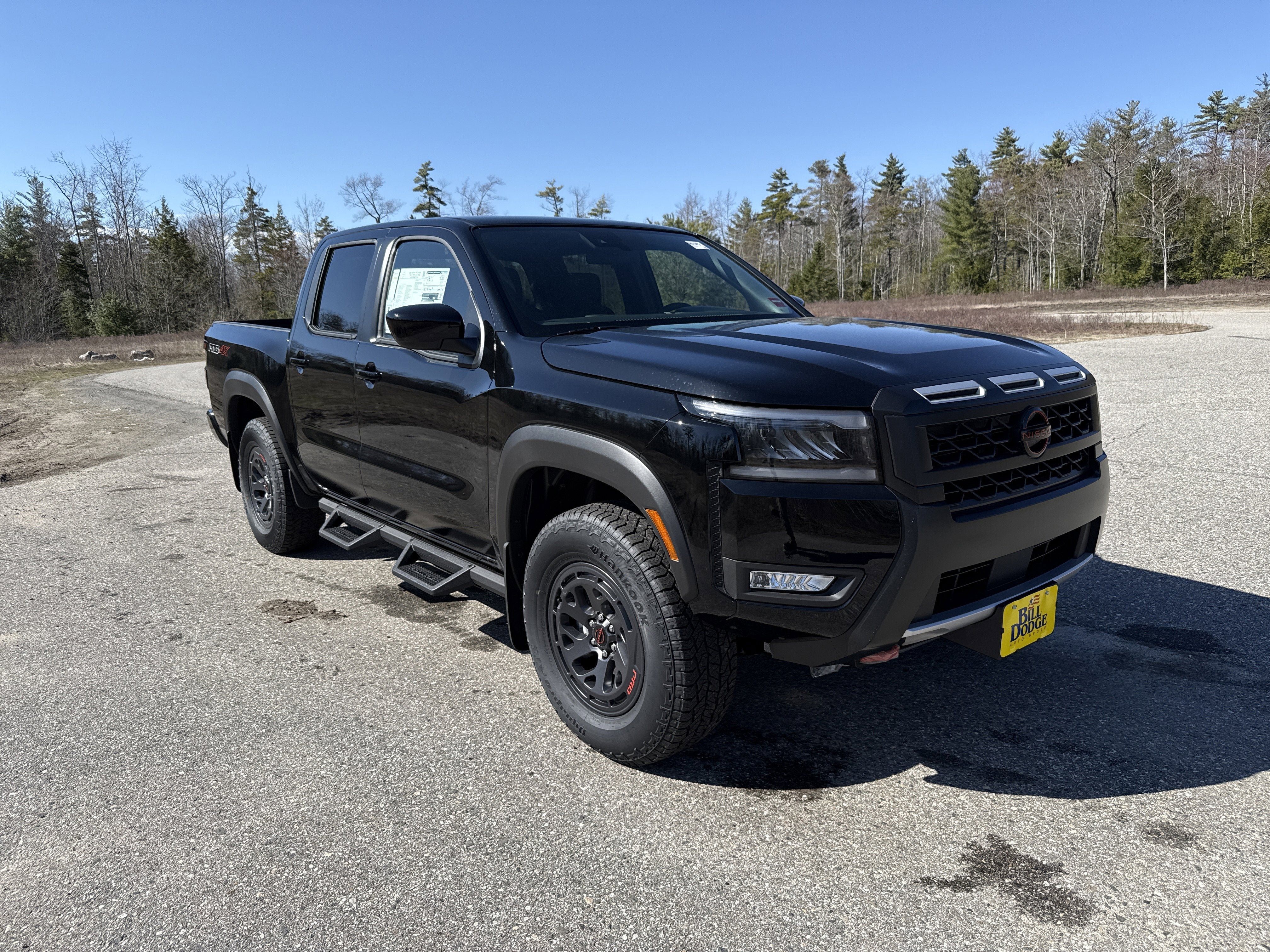 New 2026 Nissan Frontier PRO-4X w/ Tow Package AWD/4WD image 9