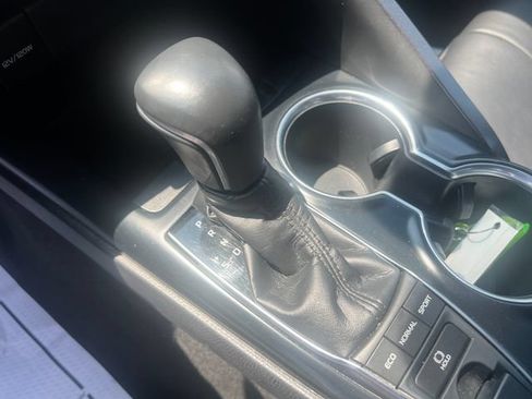 Used 2018 Toyota Camry XSE FWD image 23