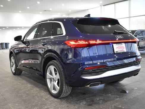 New 2025 Audi Q5 Prestige image 9