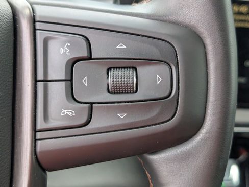 Used 2025 GMC Sierra 1500 AT4 w/ AT4 Premium Package AWD/4WD image 20